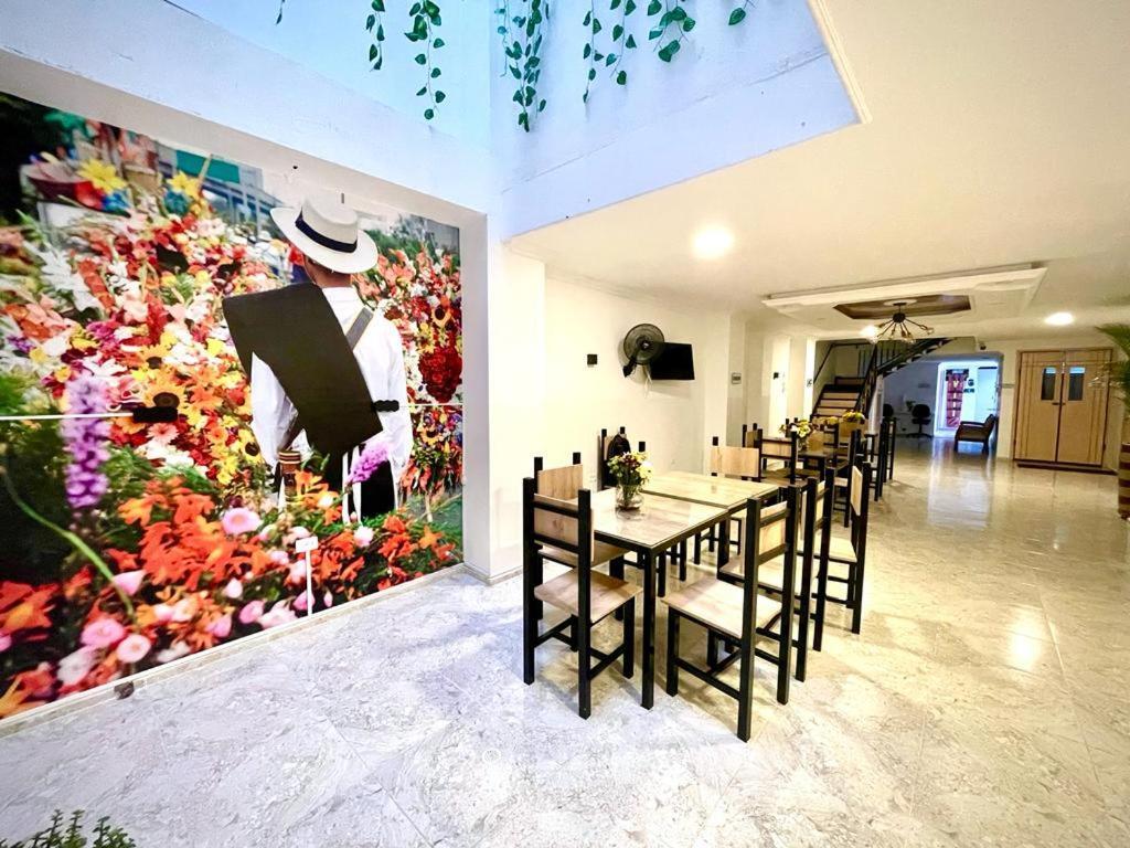 Hotel Eterna Primavera Медельїн Екстер'єр фото